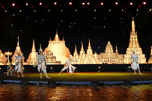 Tiết mục Múa hoàng gia – Khon – Đoàn thiếu nhi Thái Lan
